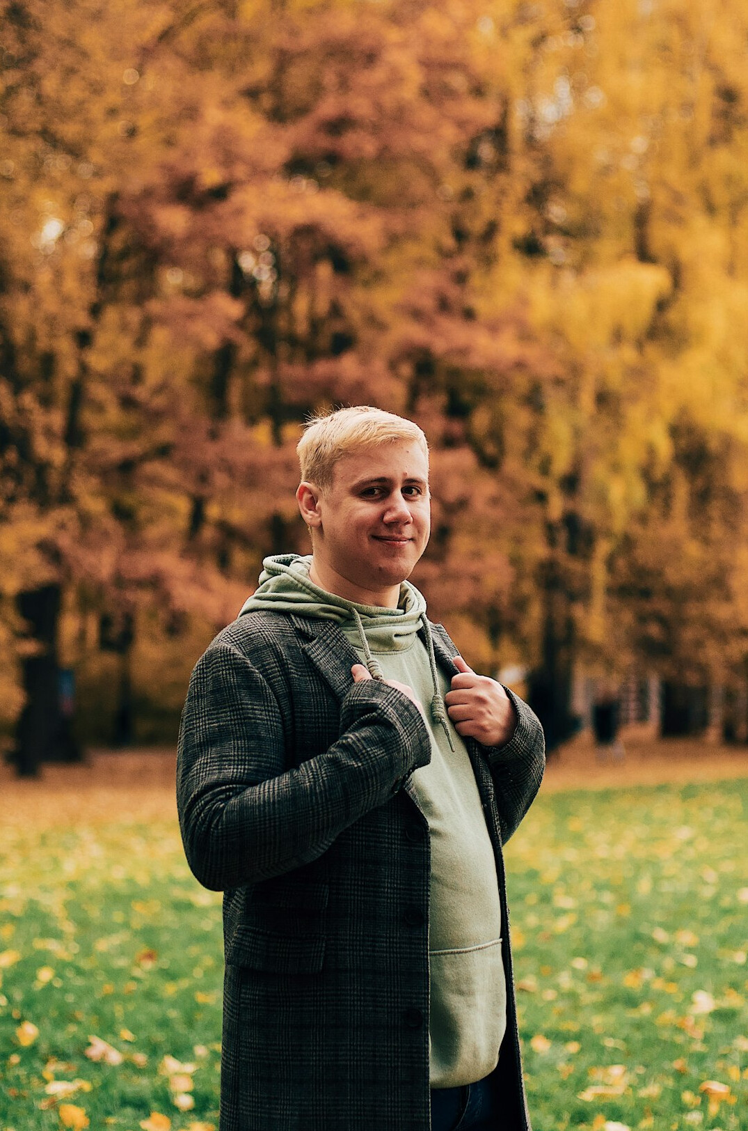 Portrait of a smiling man outdoors